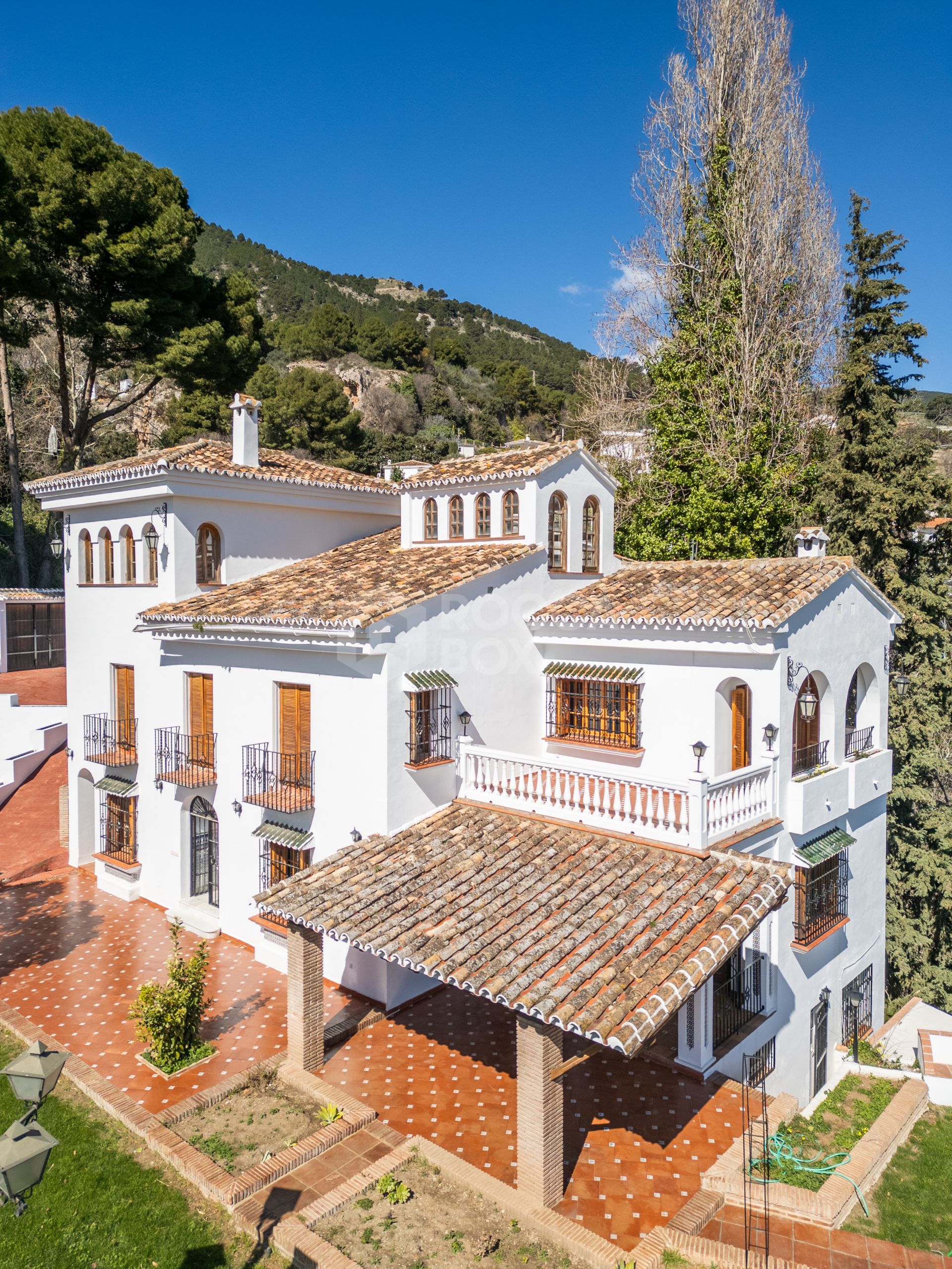 Andalusian Splendour Dream Cortijo with Unbeatable Views