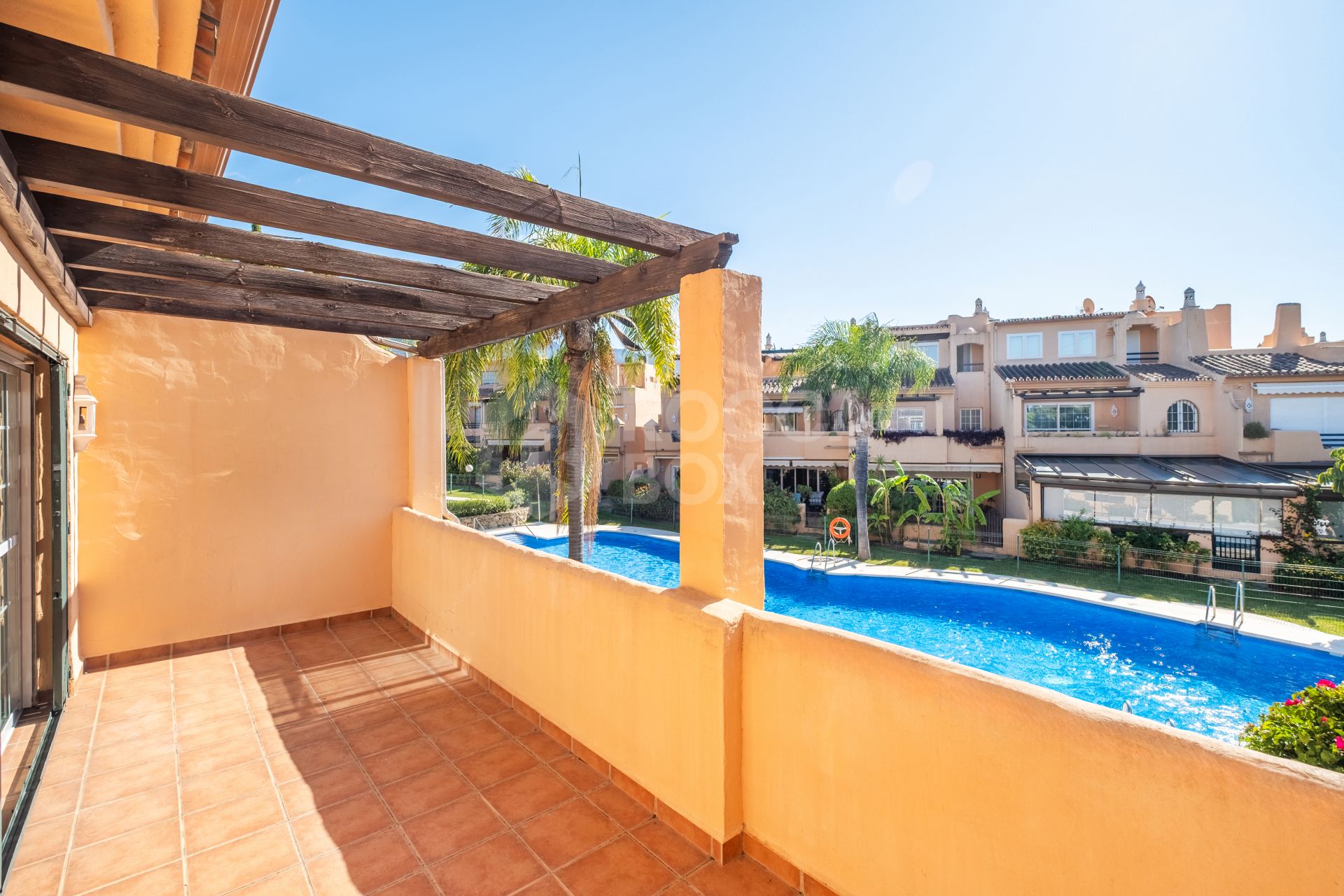 Spacious Townhouse in Oasis de Nagüeles with 4 Bedrooms and Garage – Potential for 5th Bedroom