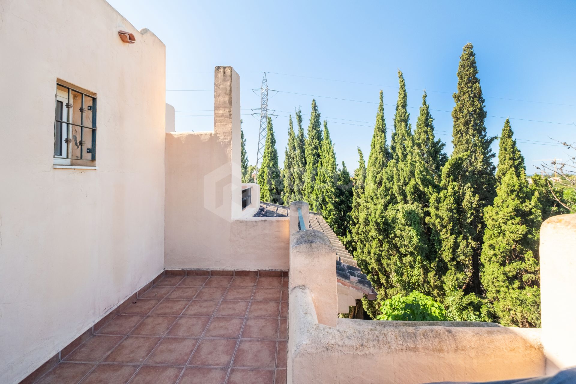 Spacious Townhouse in Oasis de Nagüeles with 4 Bedrooms and Garage – Potential for 5th Bedroom