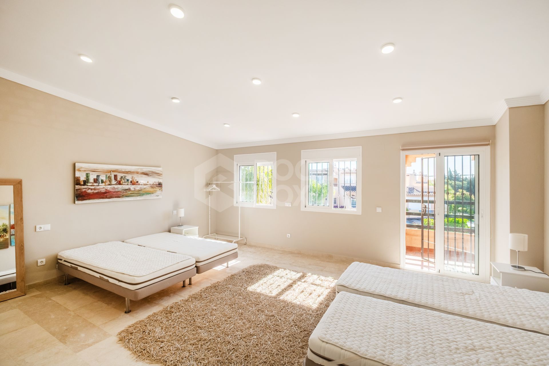 Spacious Townhouse in Oasis de Nagüeles with 4 Bedrooms and Garage – Potential for 5th Bedroom