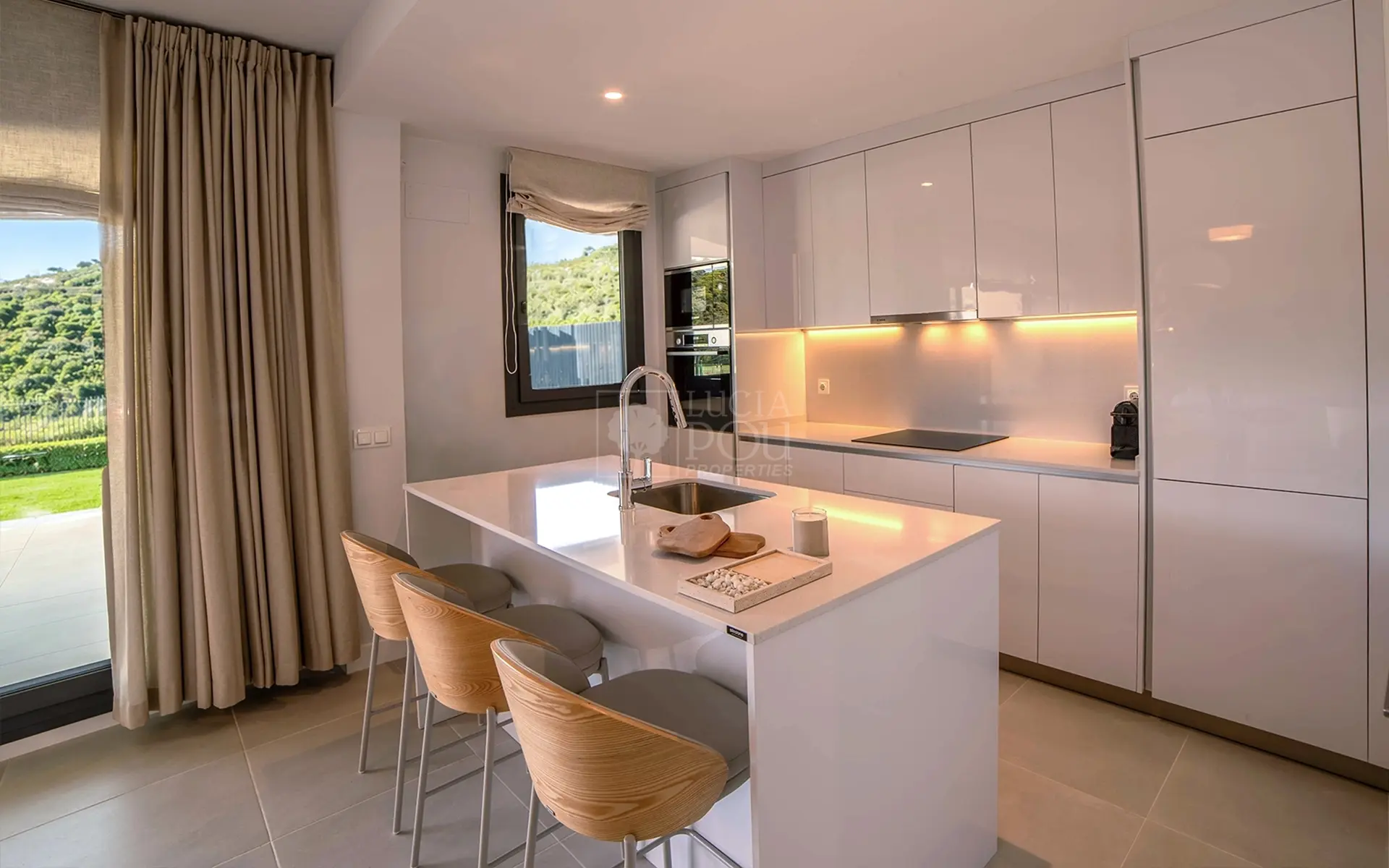 Development in Casares