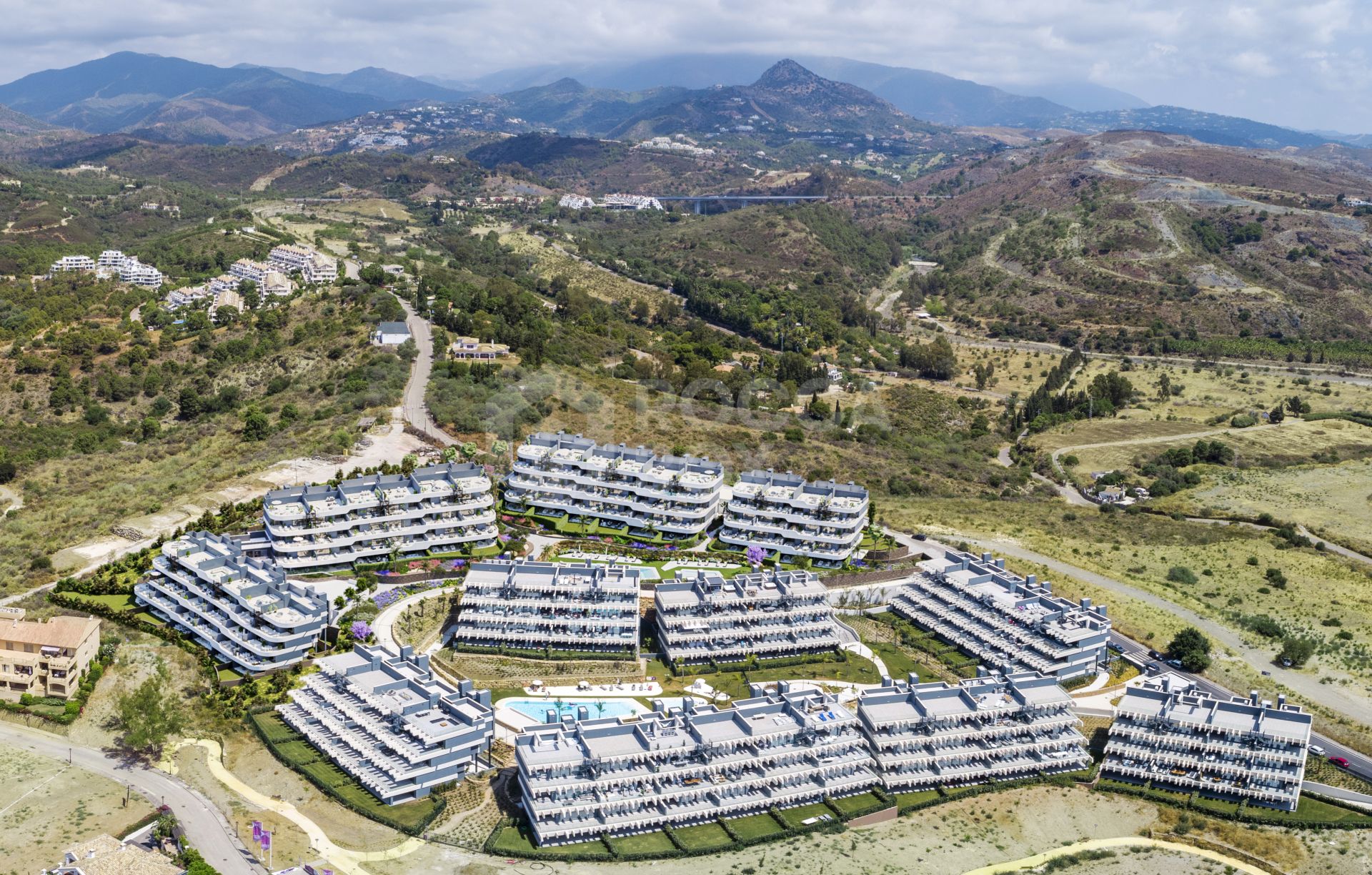 Oasis 325 Phase II, avant-garde apartments in Estepona