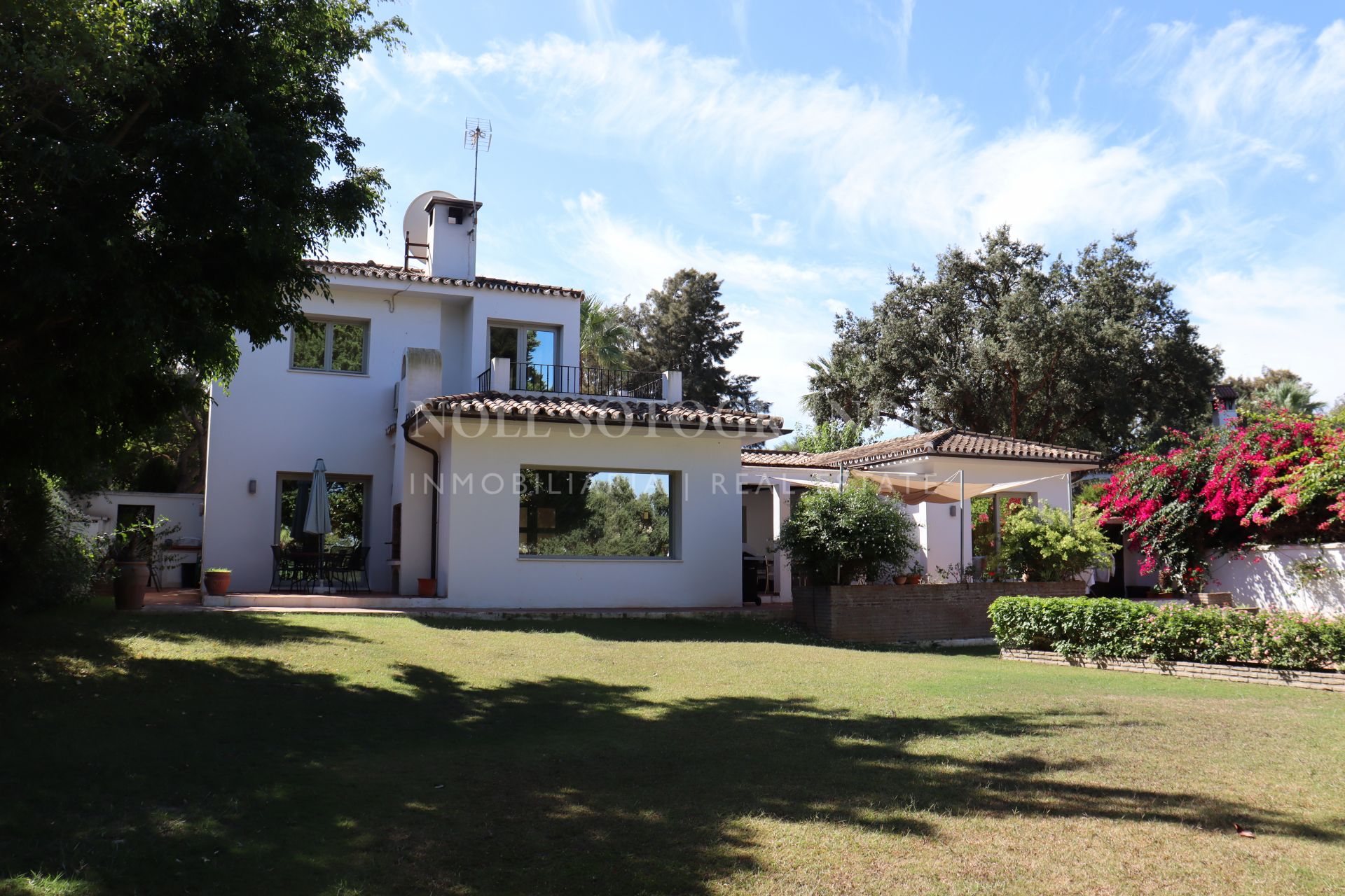 Villa for rent in Sotogrande Costa, Sotogrande