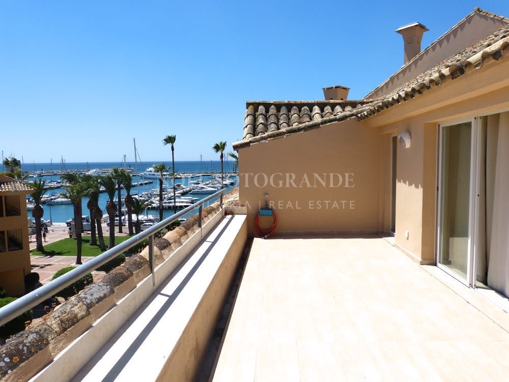 Penthouse by the sea for sale Sotogrande Port