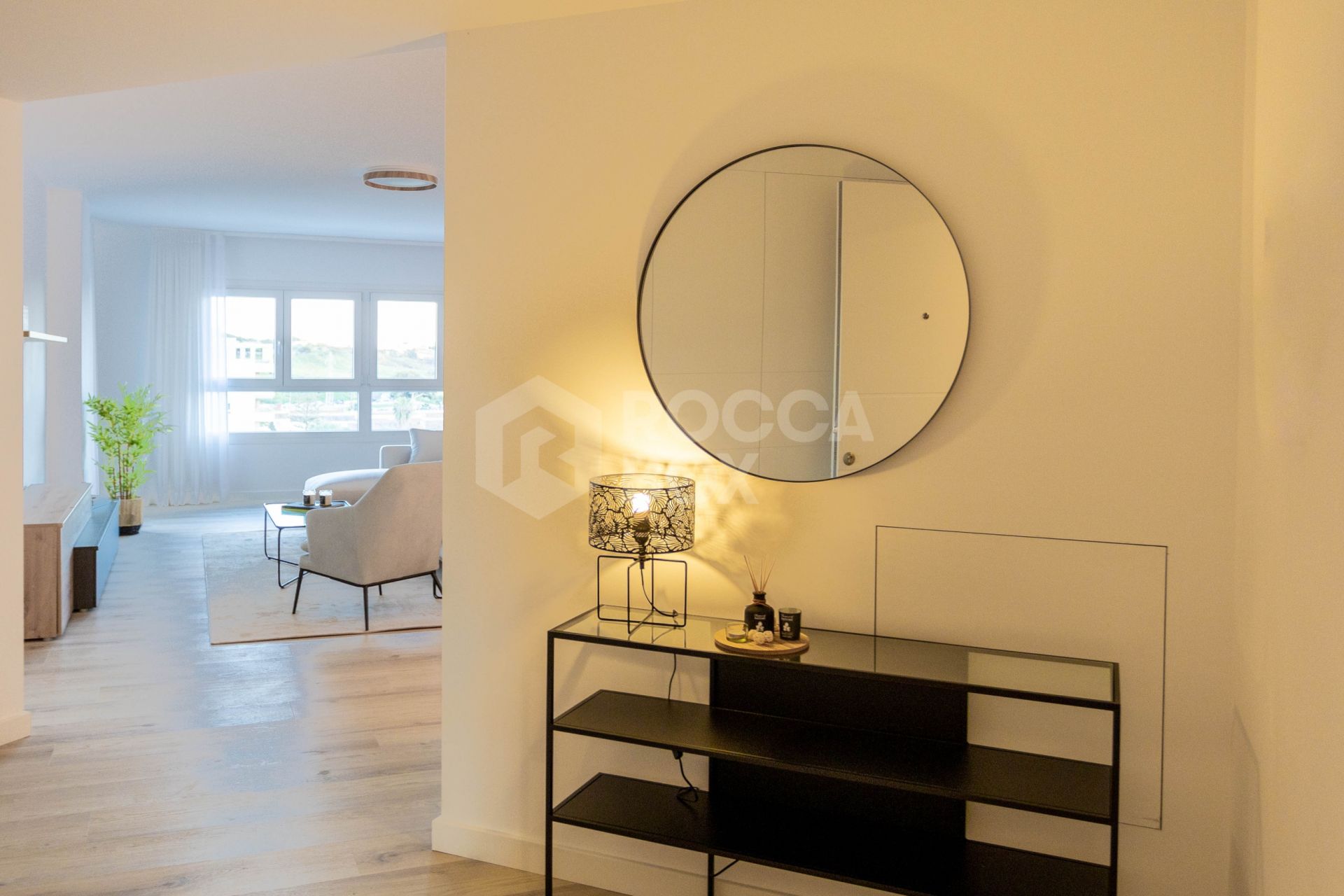 Key-ready 4-Bedroom Apartment in Albatros XV, Nueva Andalucia – Stunning Views