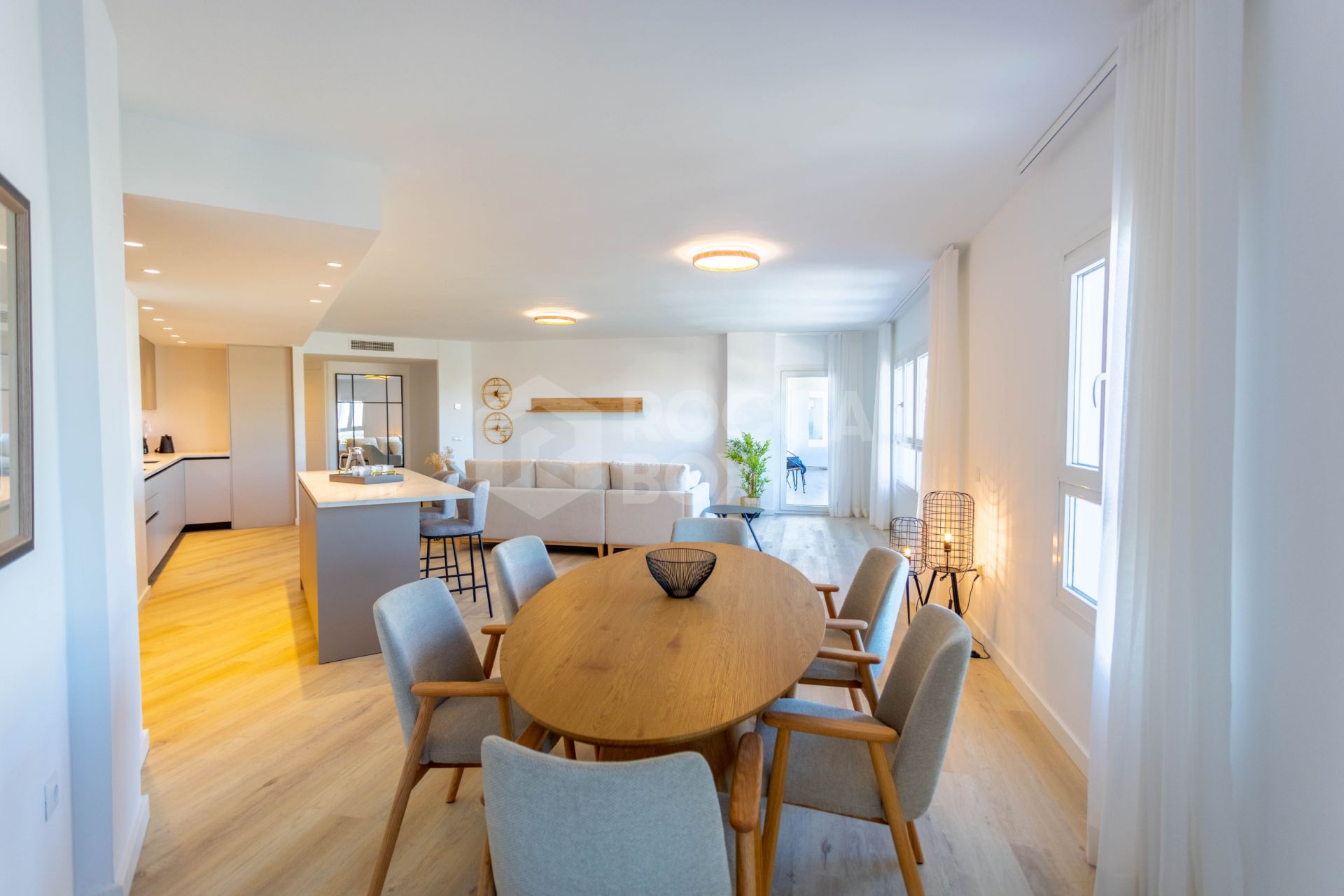 Key-ready 4-Bedroom Apartment in Albatros XV, Nueva Andalucia – Stunning Views