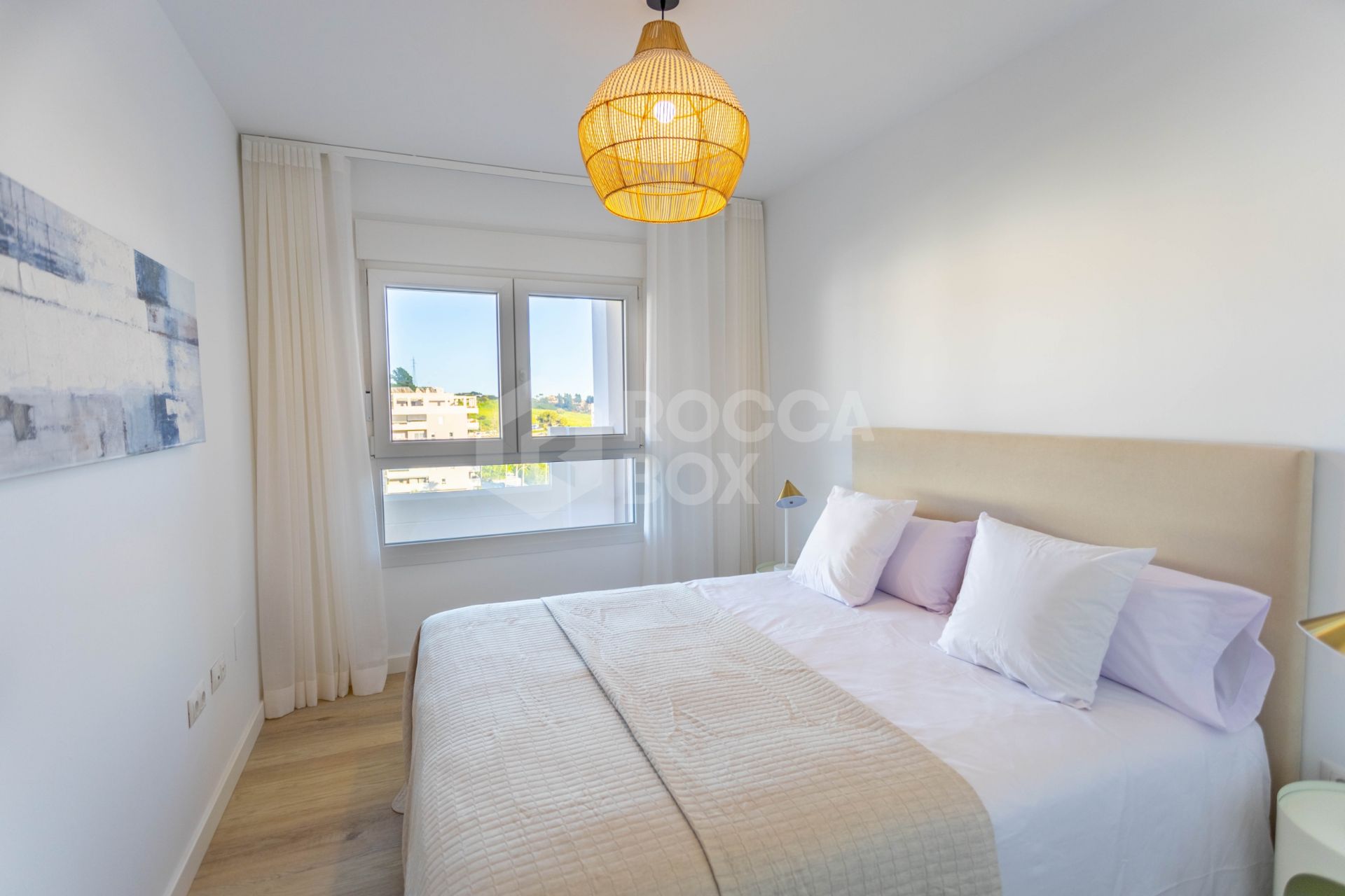 Key-ready 4-Bedroom Apartment in Albatros XV, Nueva Andalucia – Stunning Views