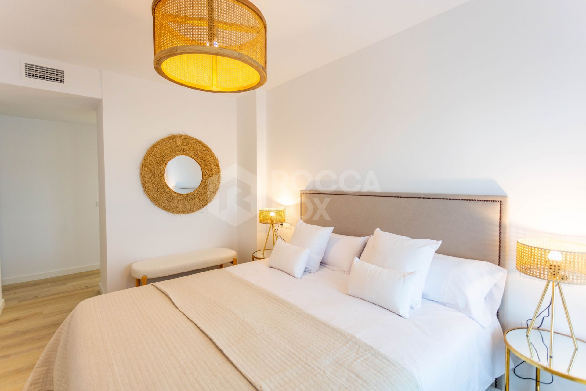 Key-ready 4-Bedroom Apartment in Albatros XV, Nueva Andalucia – Stunning Views