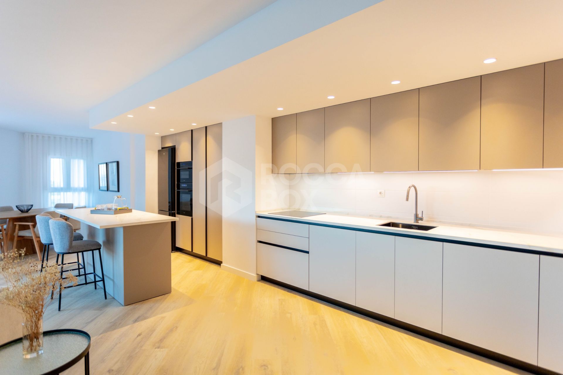 Key-ready 4-Bedroom Apartment in Albatros XV, Nueva Andalucia – Stunning Views