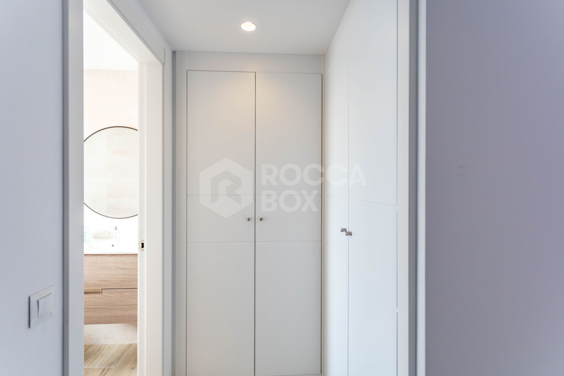 Key-ready 4-Bedroom Apartment in Albatros XV, Nueva Andalucia – Stunning Views