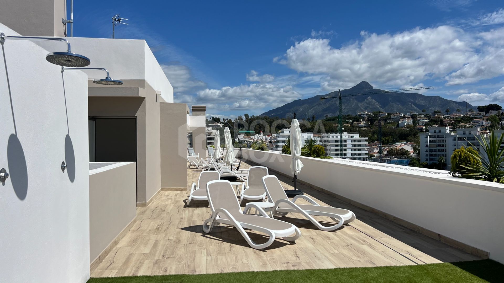 Key-ready 4-Bedroom Apartment in Albatros XV, Nueva Andalucia – Stunning Views