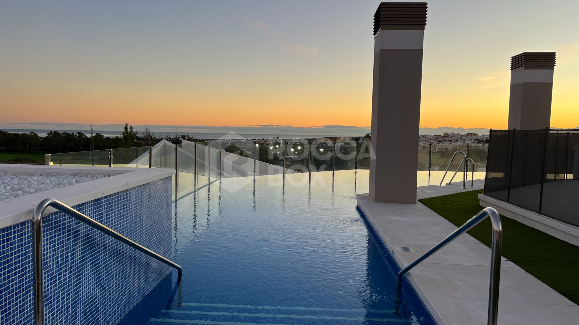 Key-ready 4-Bedroom Apartment in Albatros XV, Nueva Andalucia – Stunning Views