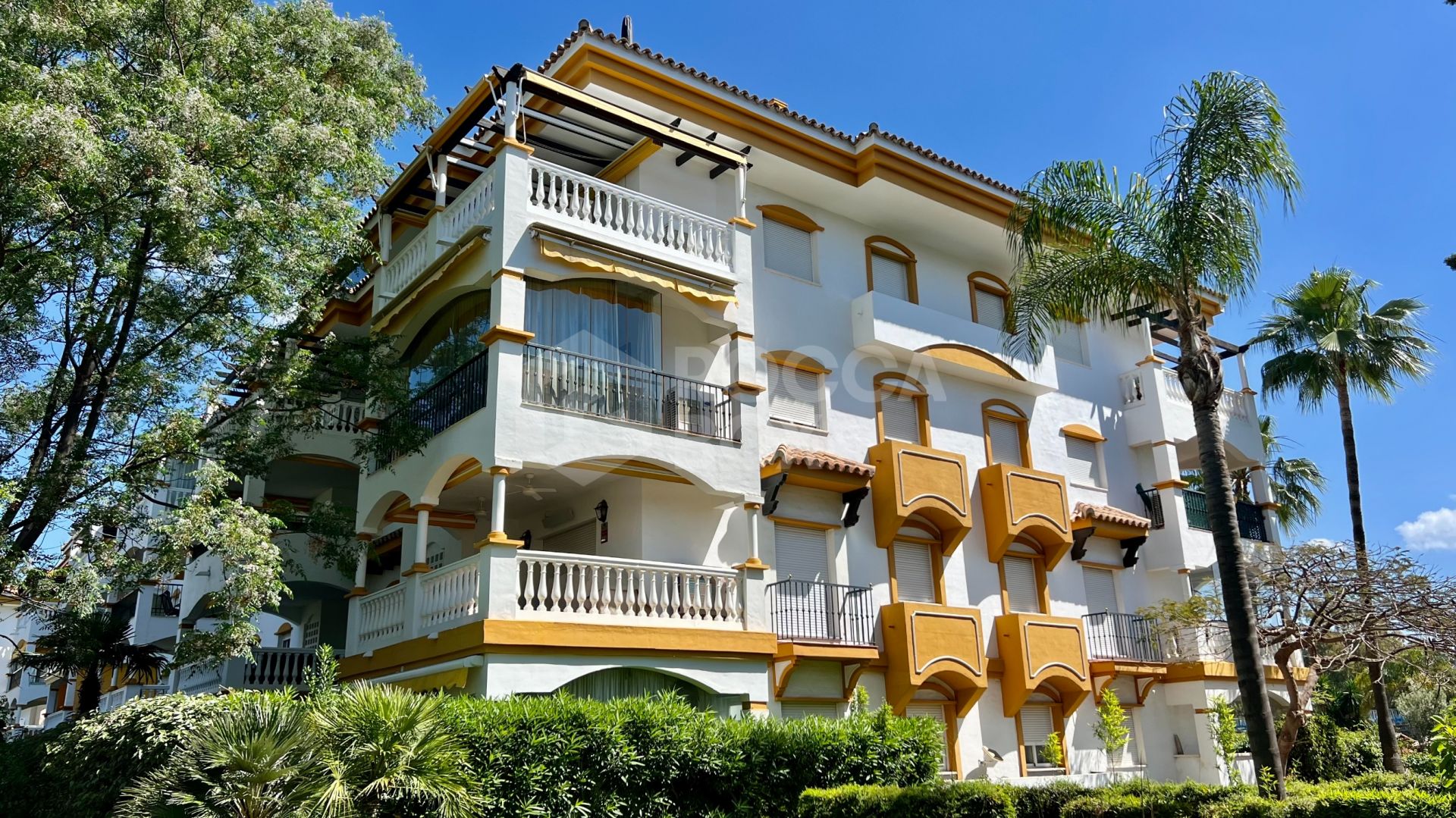 3-Bedroom Corner Apartment for Sale and Long-Term Rent in Nueva Andalucía, Marbella