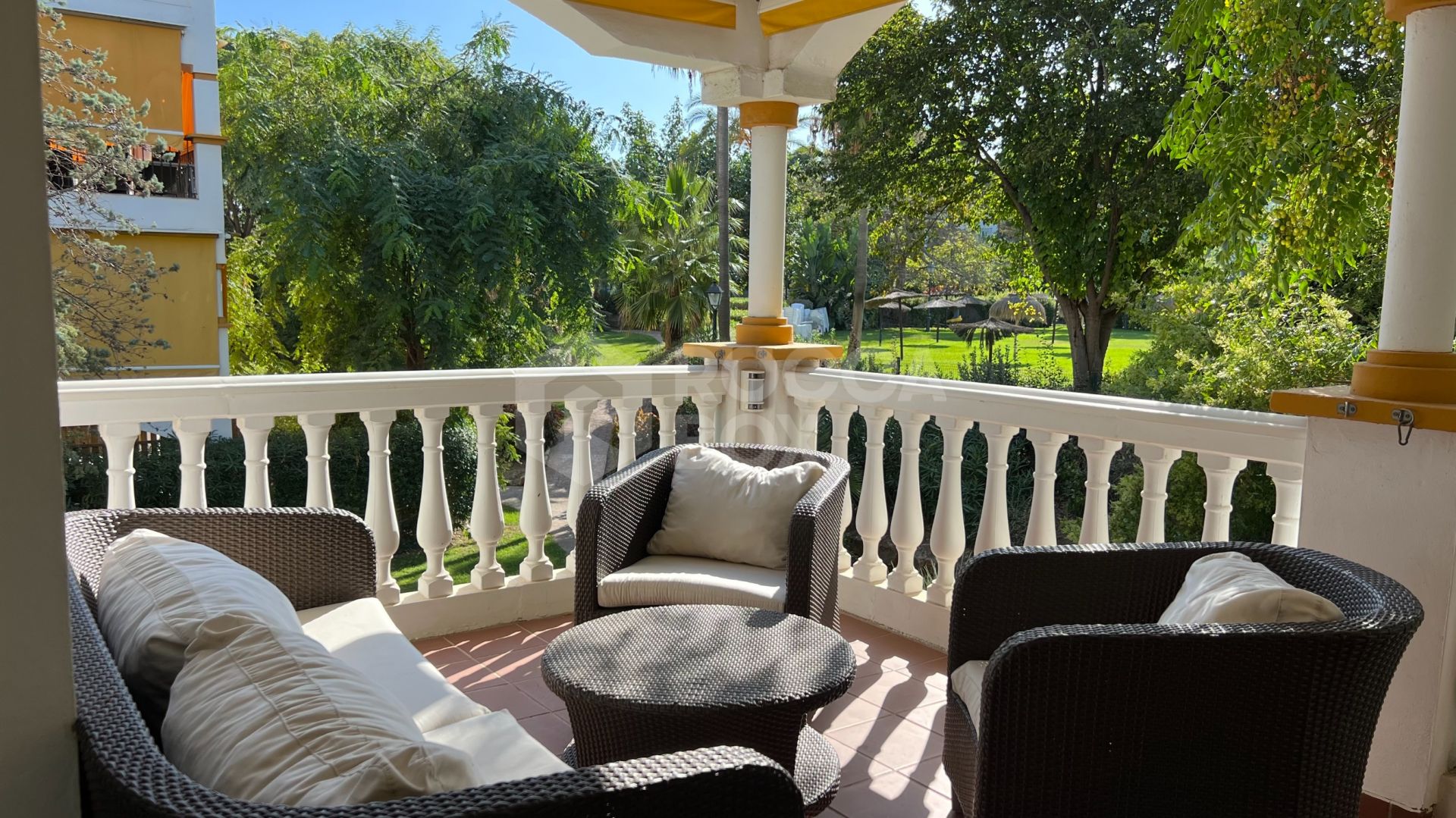 3-Bedroom Corner Apartment for Sale and Long-Term Rent in Nueva Andalucía, Marbella