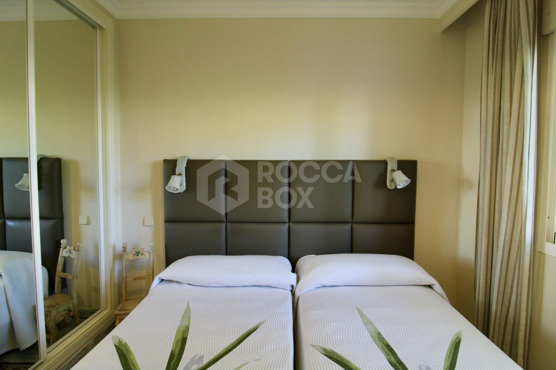 3-Bedroom Corner Apartment for Sale and Long-Term Rent in Nueva Andalucía, Marbella