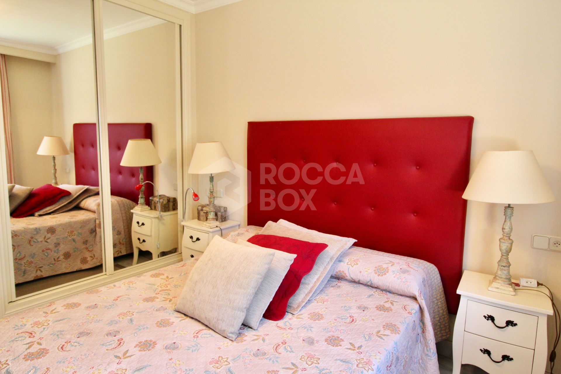 3-Bedroom Corner Apartment for Sale and Long-Term Rent in Nueva Andalucía, Marbella