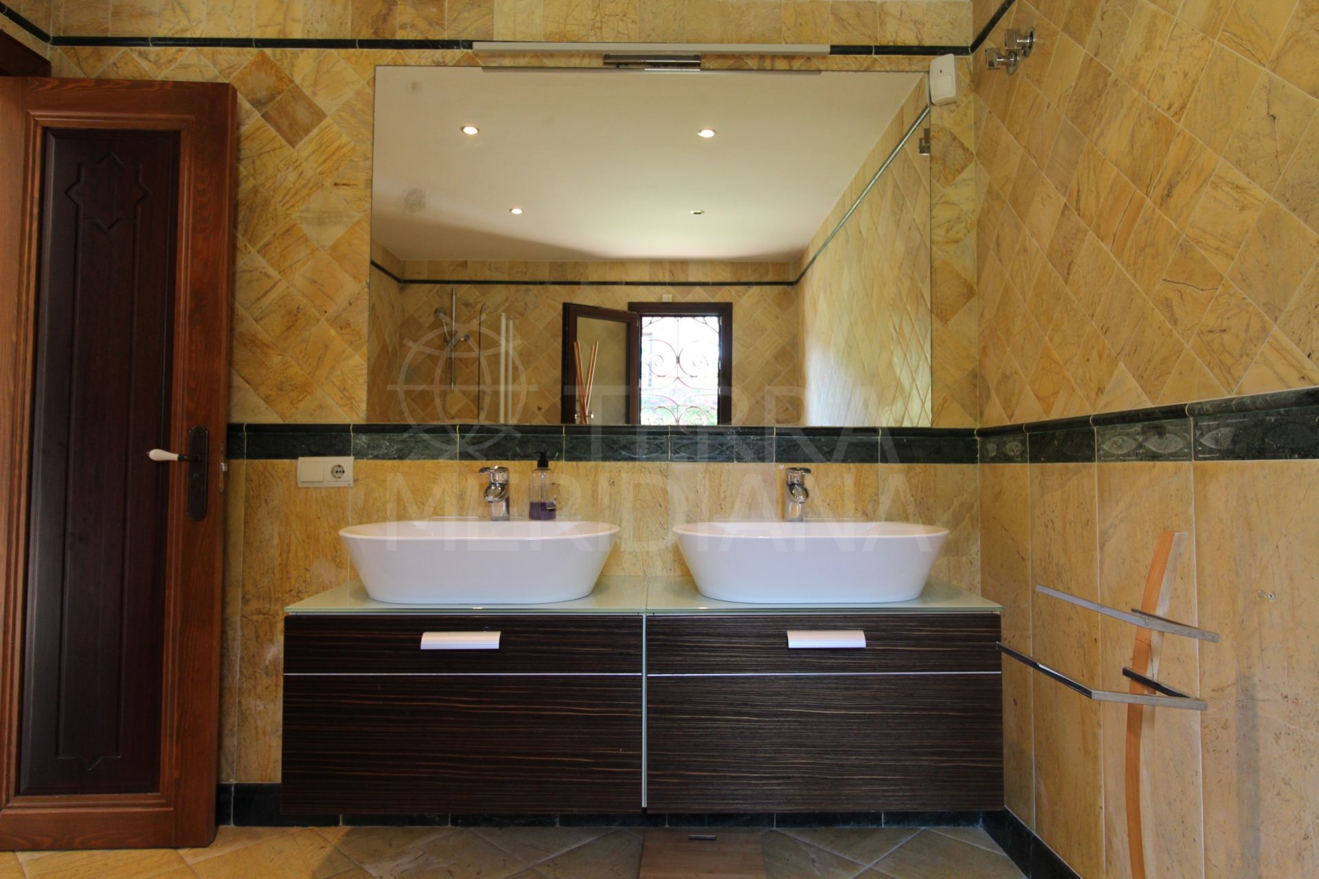 Villa in El Presidente, Estepona