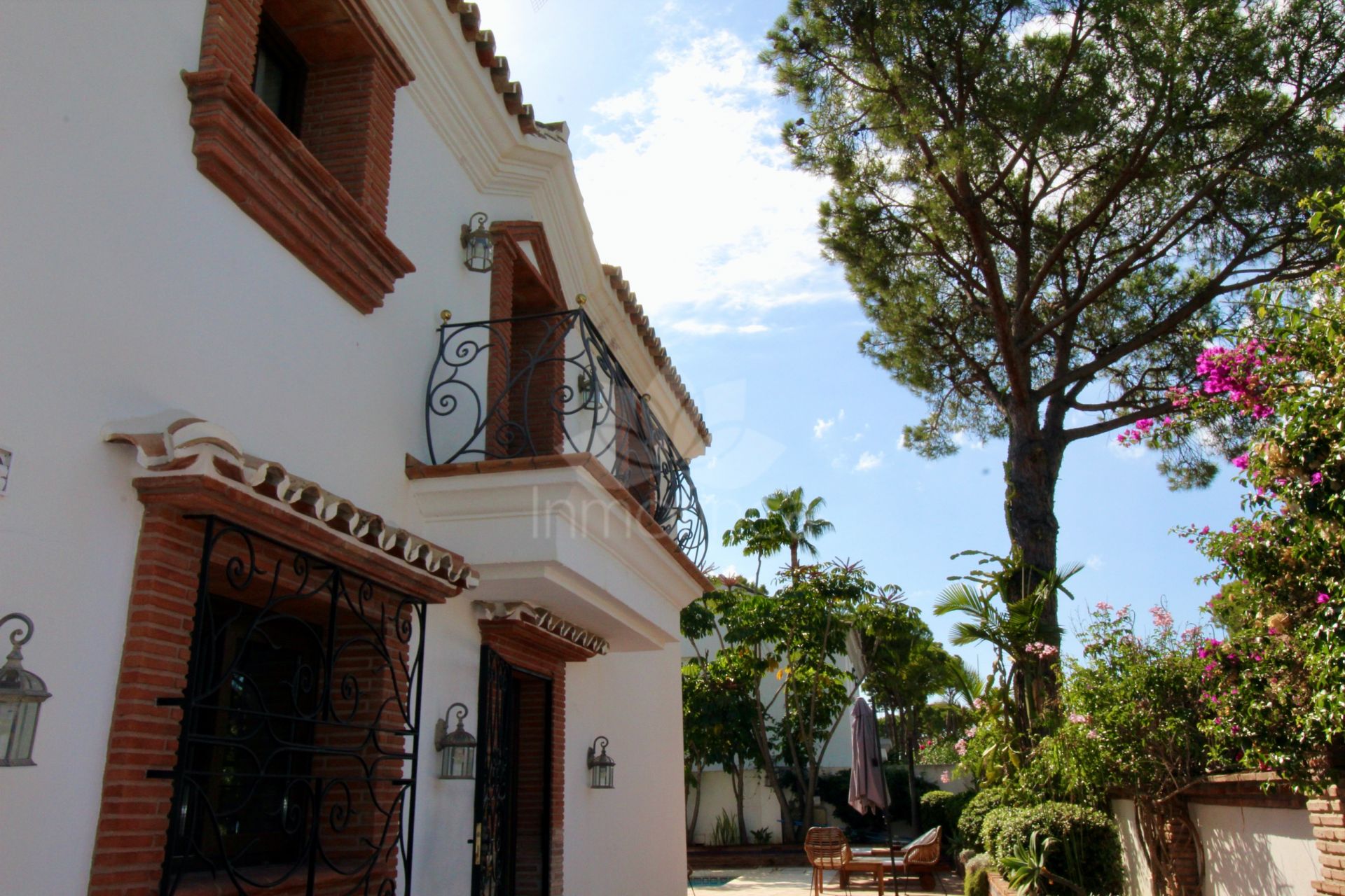 Villa in El Presidente, Estepona