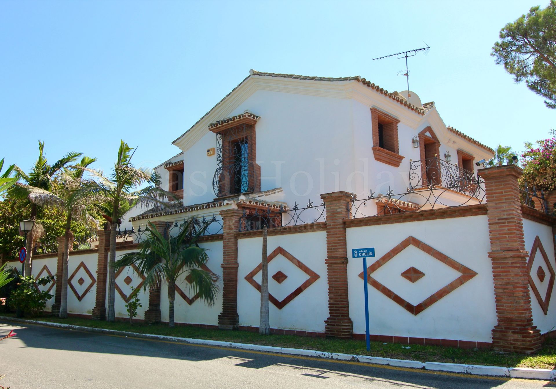 Villa en El Presidente, Estepona