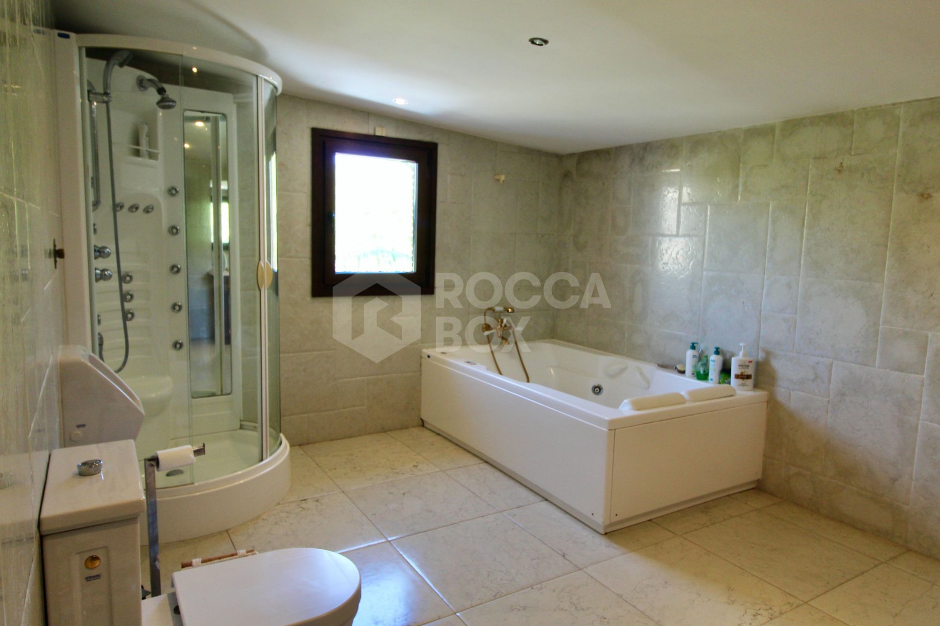 Beachside Mediterranean Villa for Sale in El Presidente, Marbella – Investment Opportunity