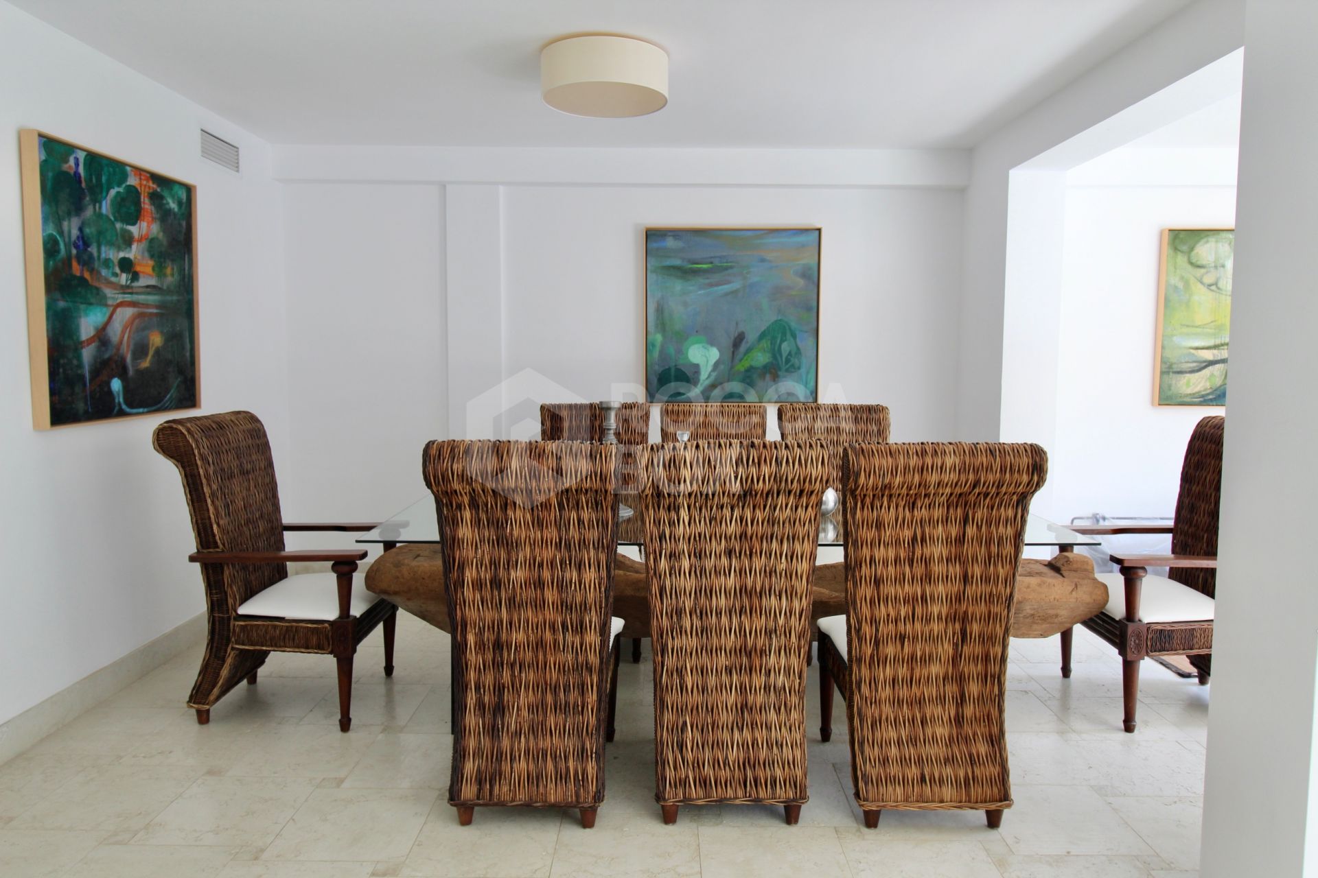 Beachside Mediterranean Villa for Sale in El Presidente, Marbella – Investment Opportunity