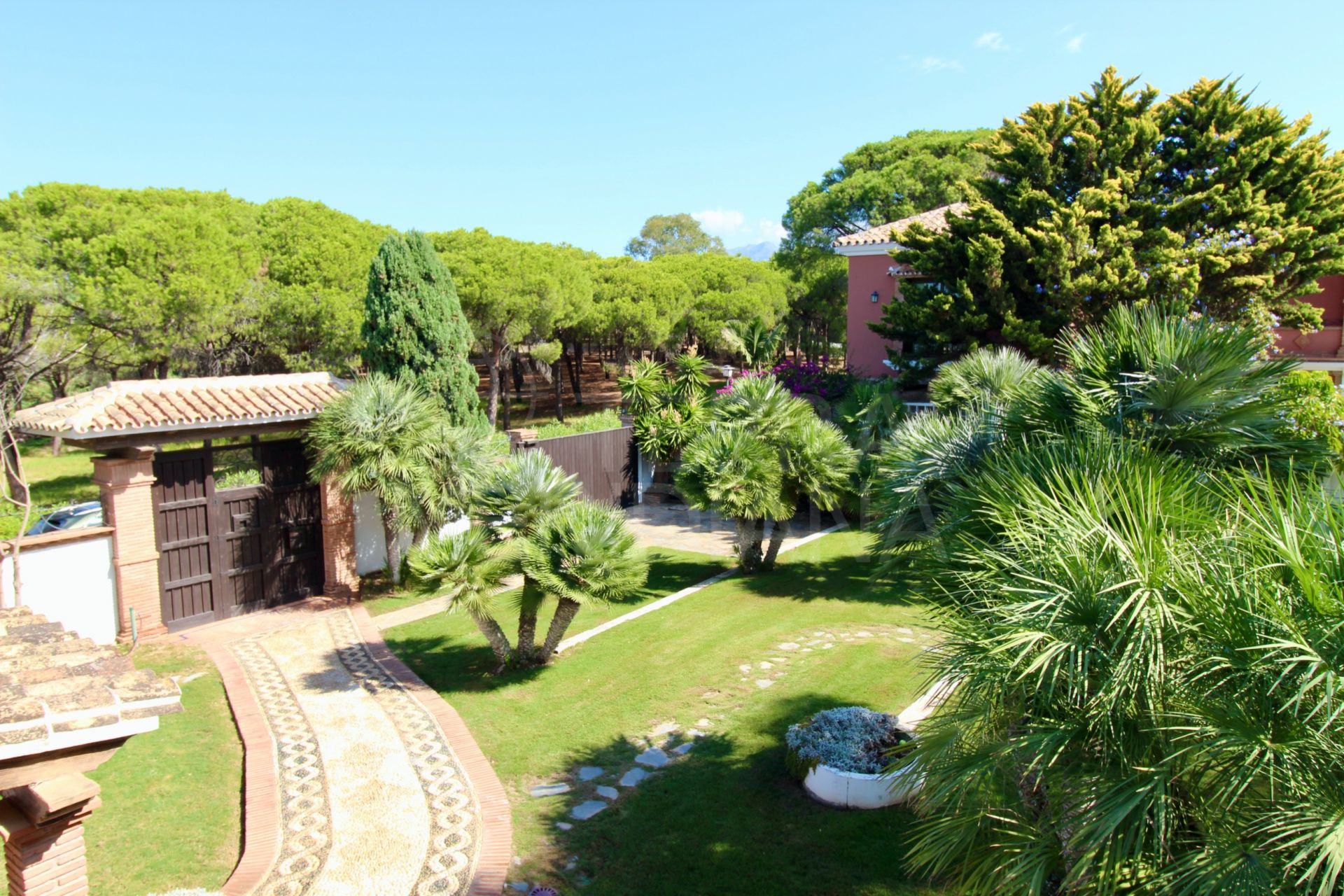 Villa in El Presidente, Estepona