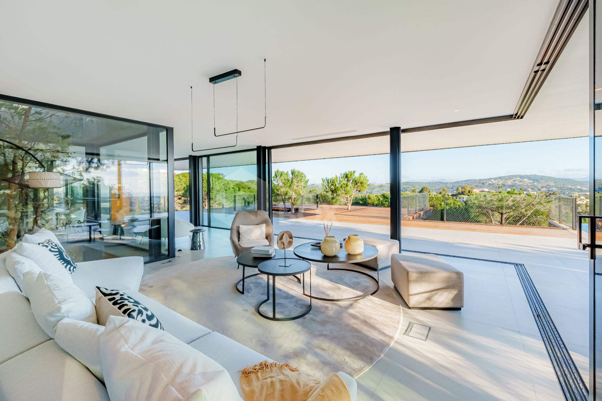 Villa Las Nubes: Award-Winning Architecture and Exclusive Living in Sotogrande