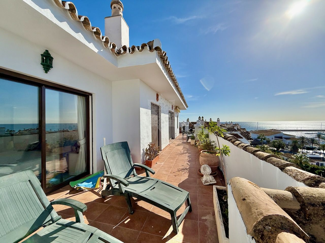 Penthouse in Marina Duquesa, Manilva