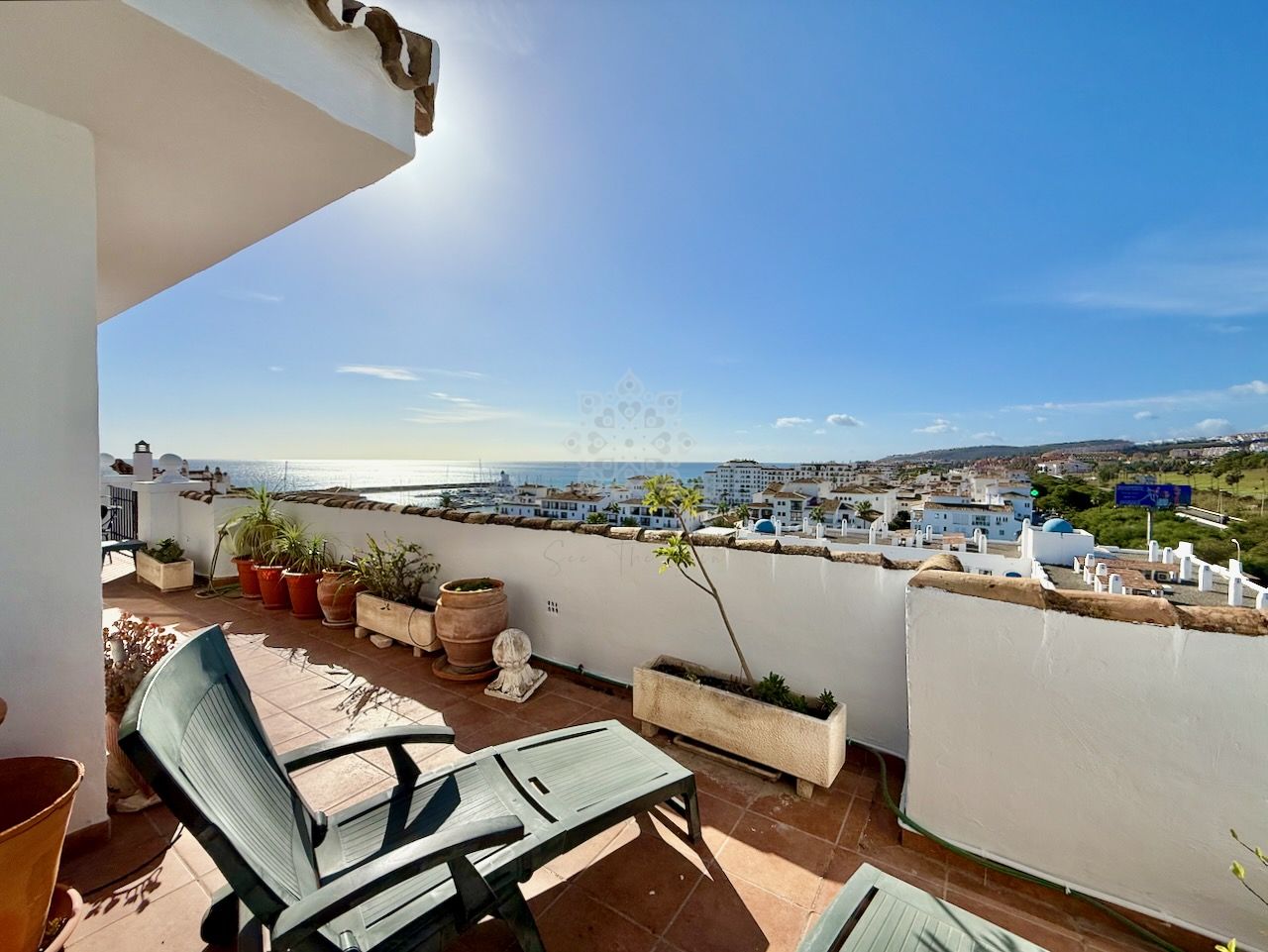 Penthouse in Marina Duquesa, Manilva