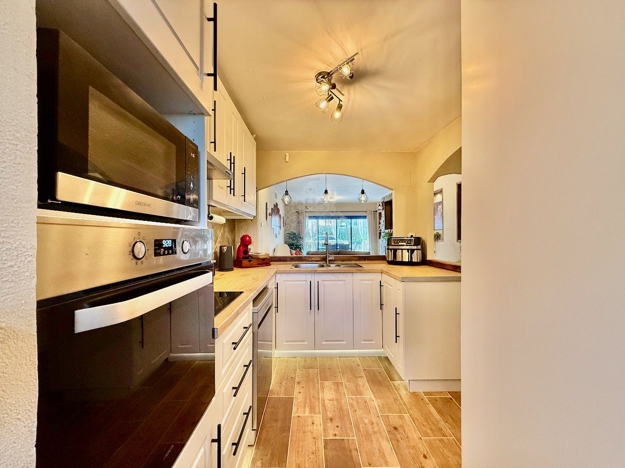 Ground Floor Apartment in Duquesa Suites, Manilva