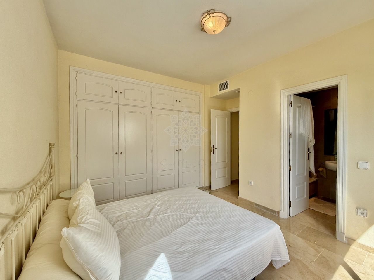 Apartment in La Duquesa, Manilva