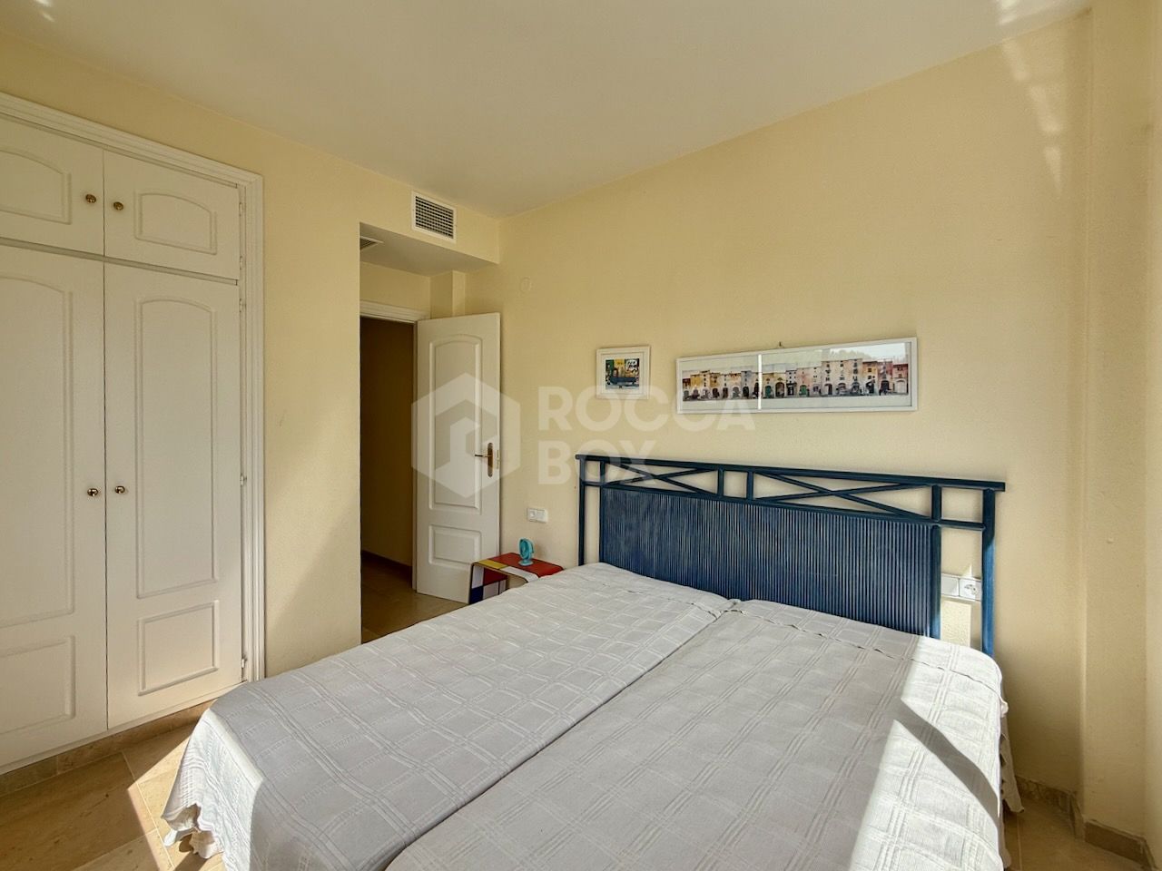 Apartment in Duquesa Golf close to the marina, Manilva