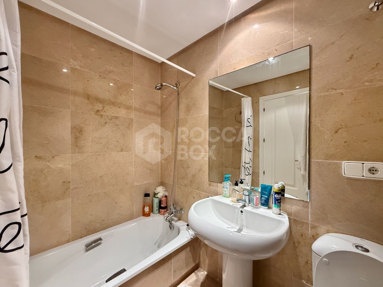 Apartment in Duquesa Golf close to the marina, Manilva