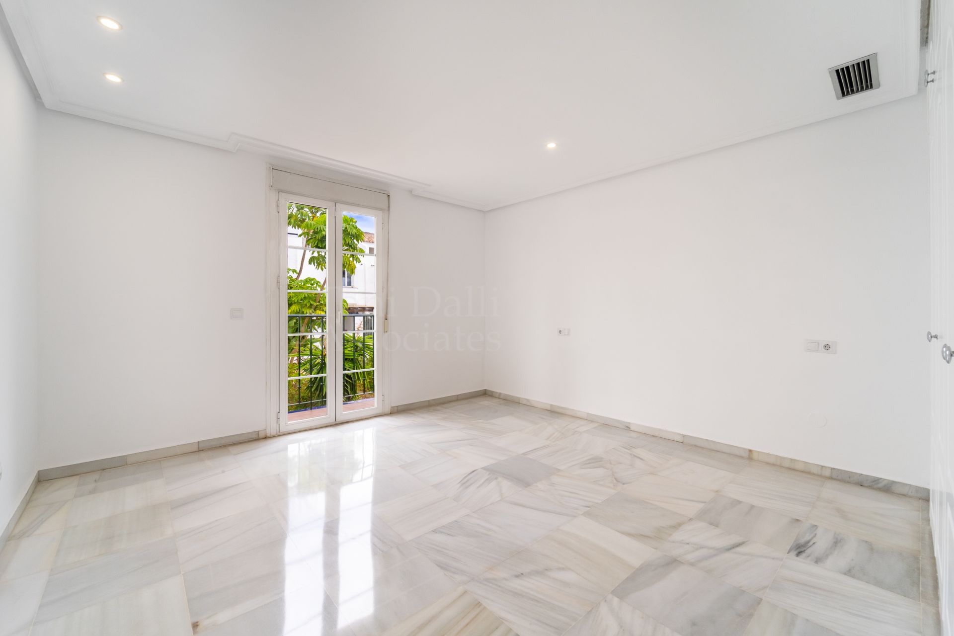 Town House in Arco Iris, Marbella