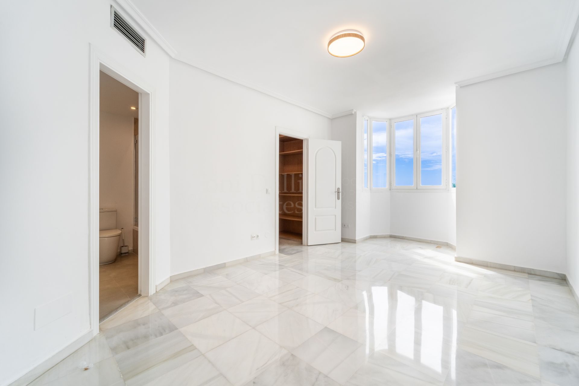 Town House in Arco Iris, Marbella