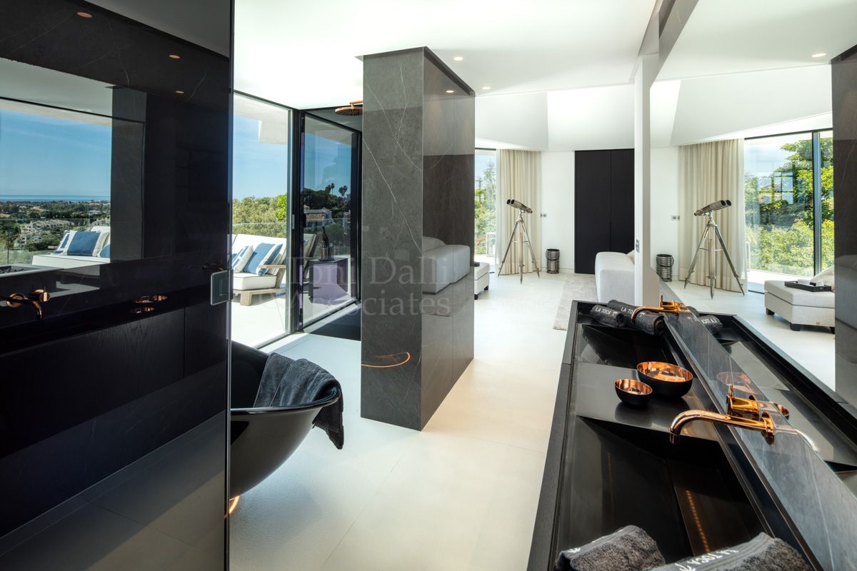 Villa in El Herrojo, Benahavis