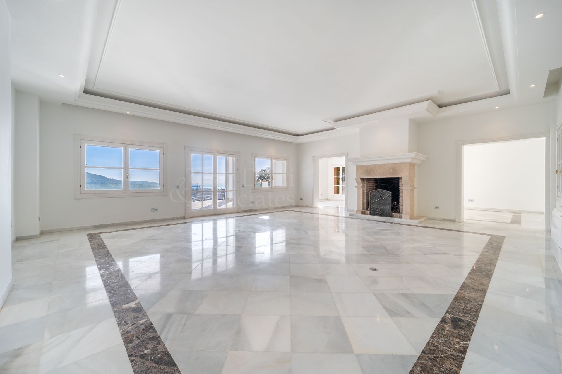 Villa in El Madroñal, Benahavis