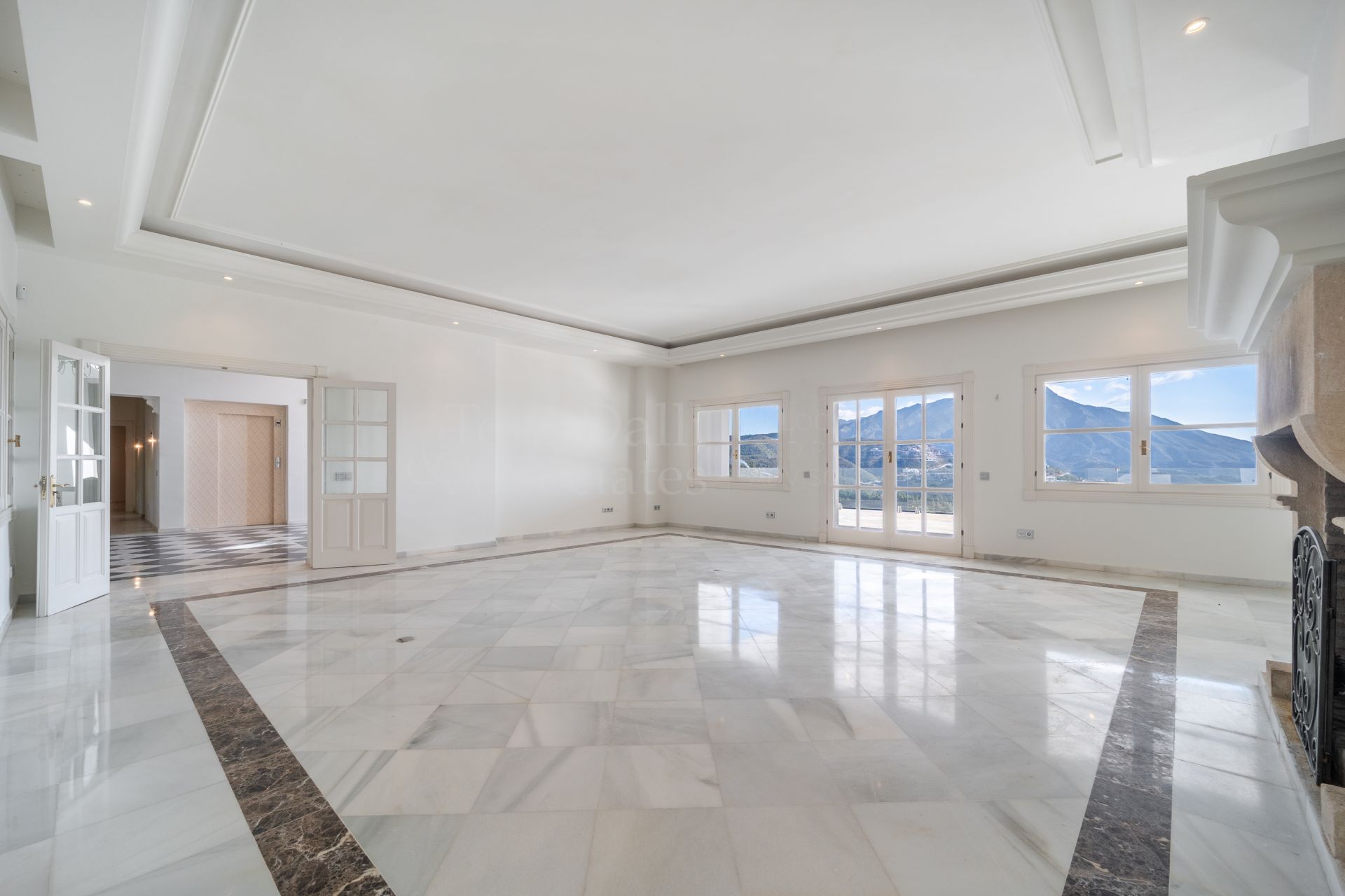 Villa in El Madroñal, Benahavis