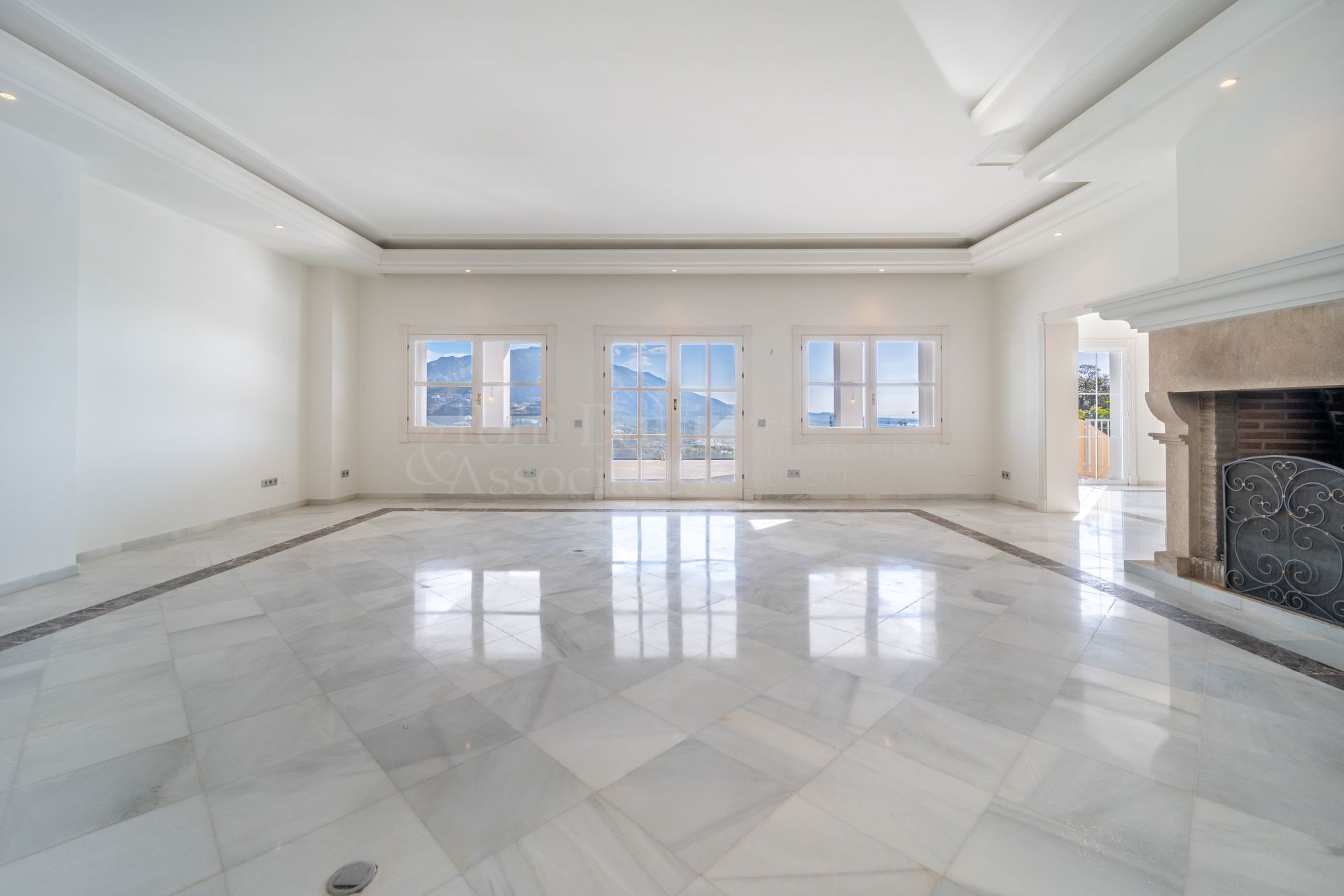 Villa in El Madroñal, Benahavis