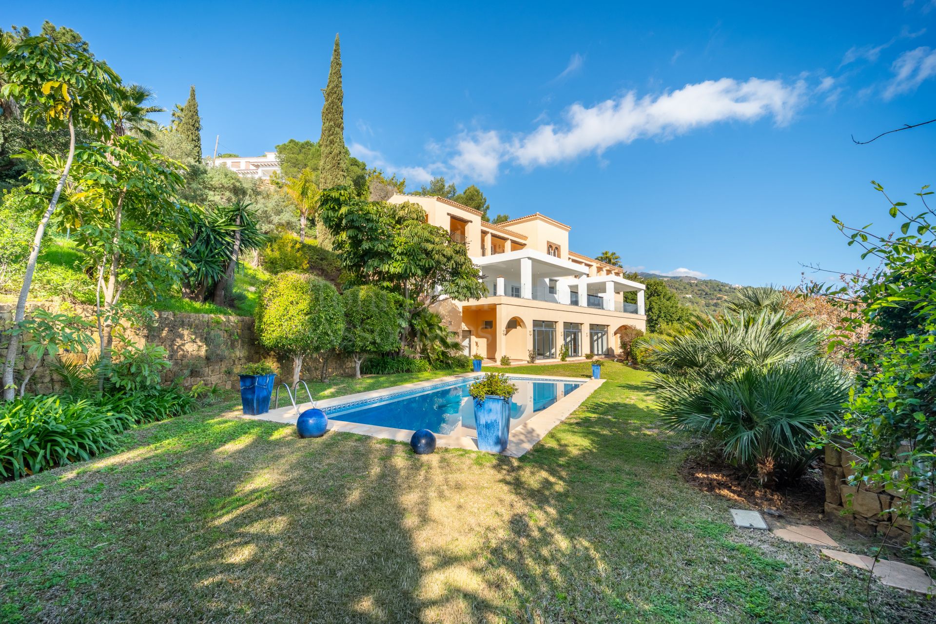 Villa in El Madroñal, Benahavis