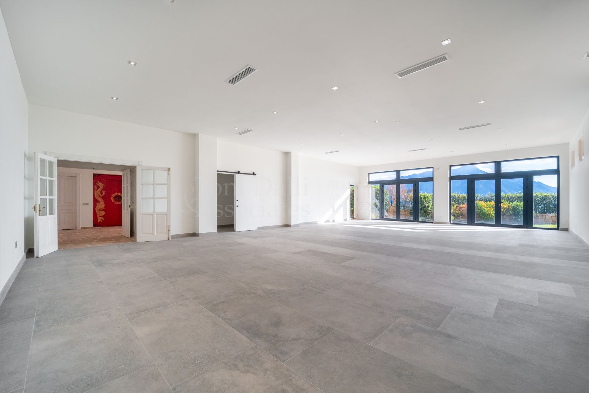 Villa in El Madroñal, Benahavis