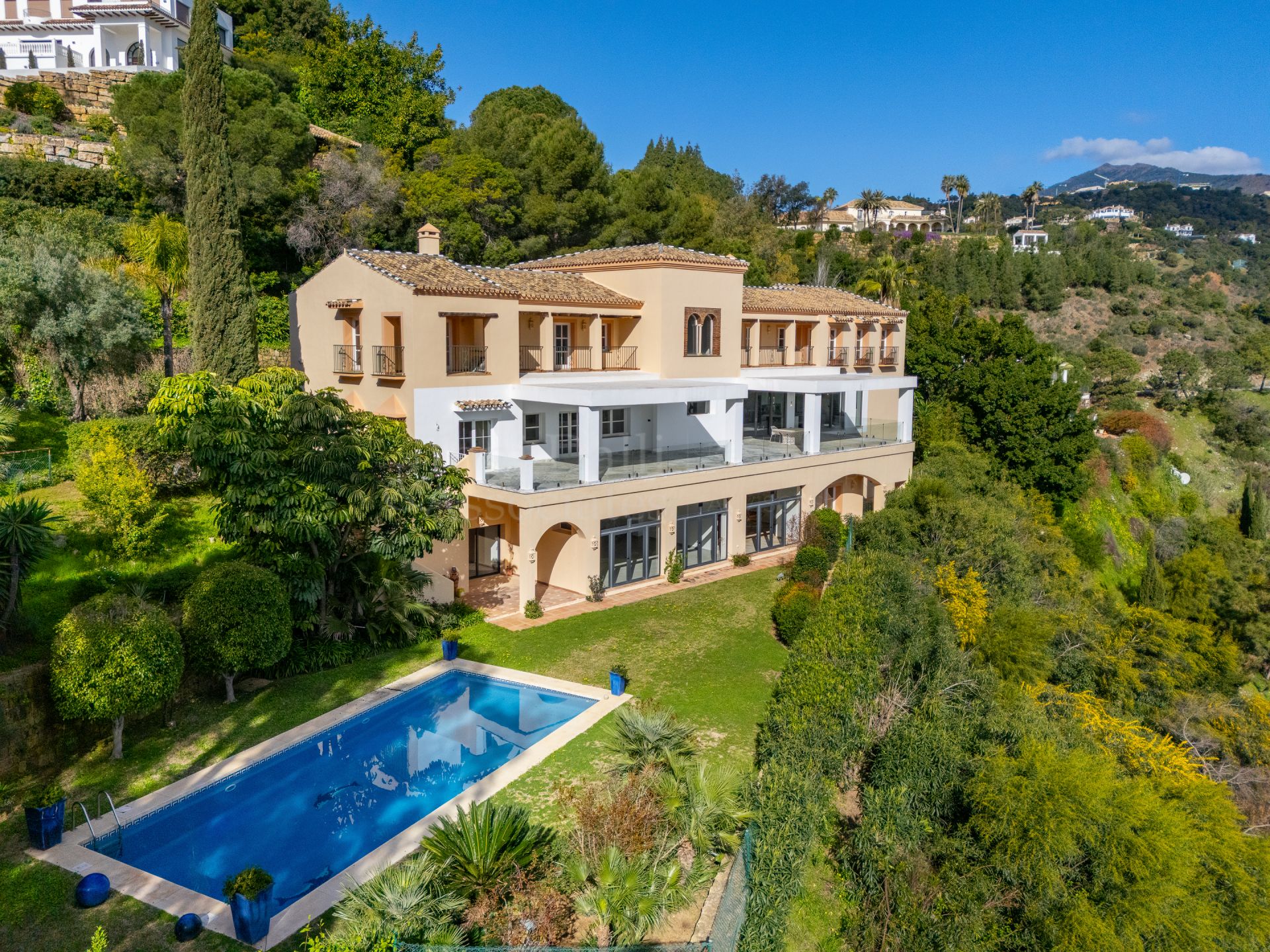 Villa in El Madroñal, Benahavis