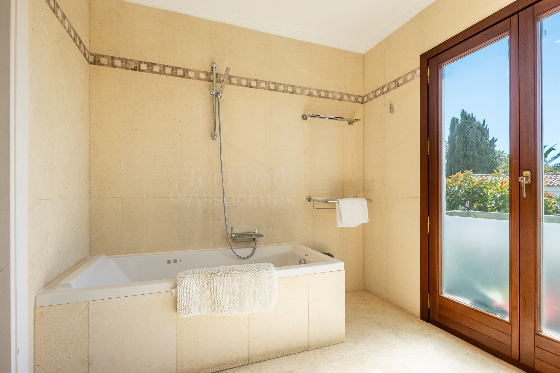 Penthouse in Hotel Puente Romano, Marbella