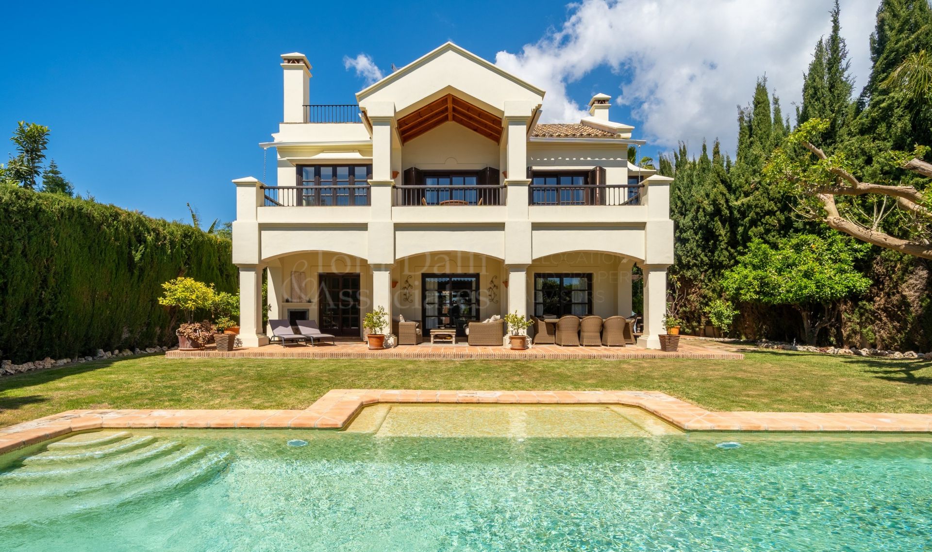 Villa in Balcones de Sierra Blanca, Marbella