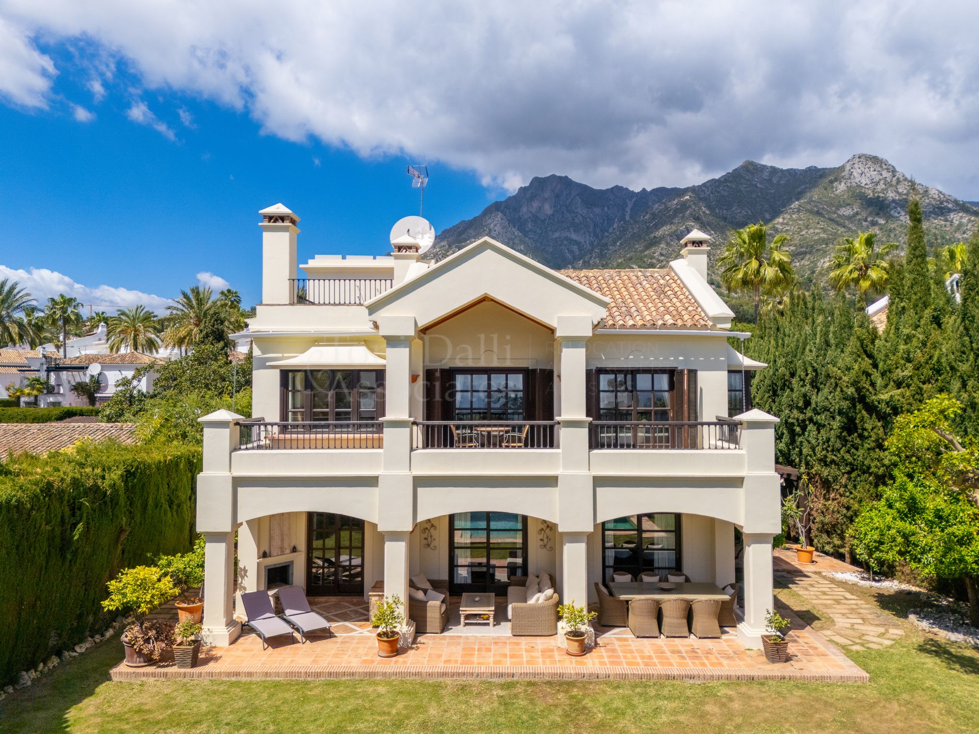 Villa in Balcones de Sierra Blanca, Marbella