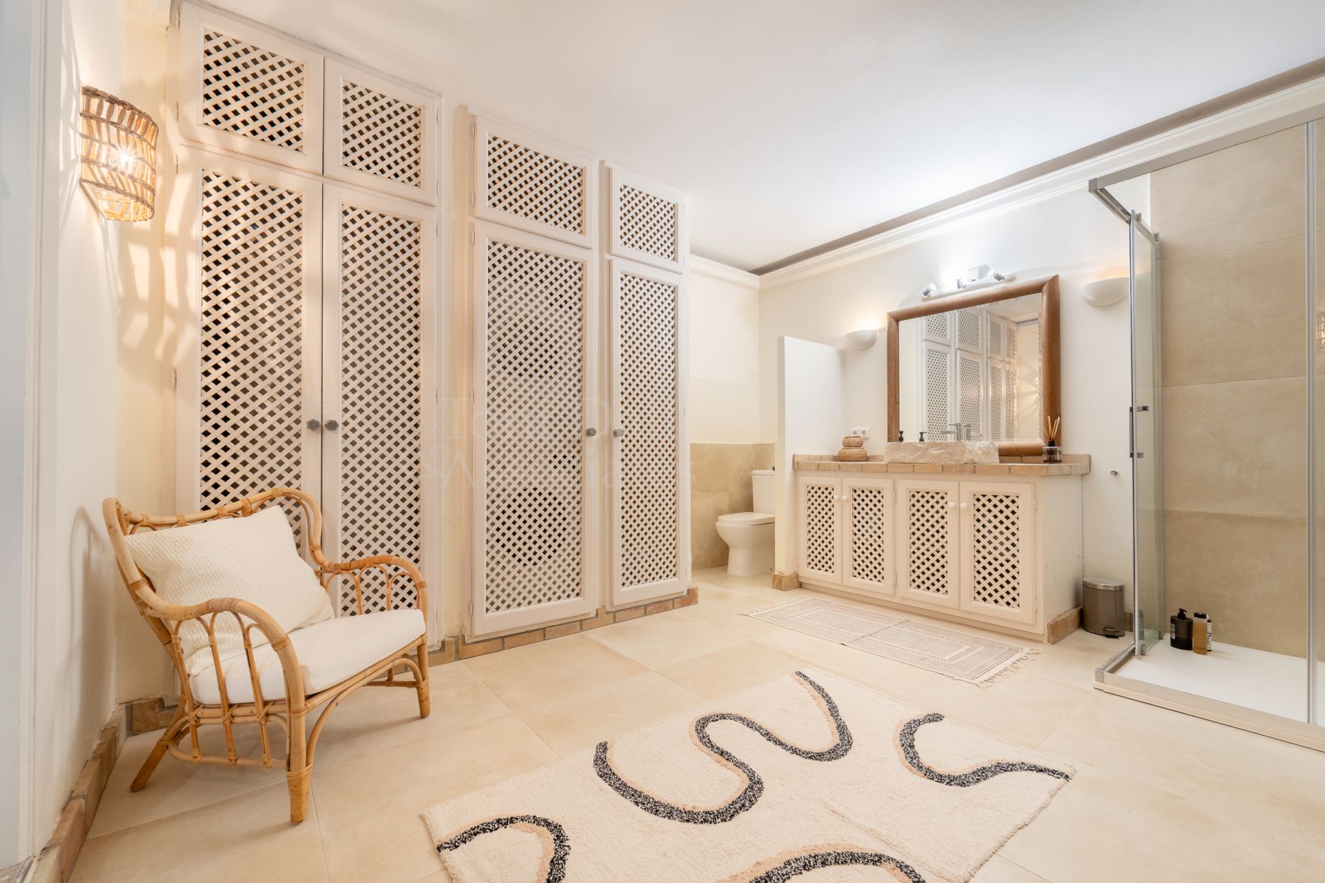 Semi Detached Villa in Marbella Hill Club, Marbella