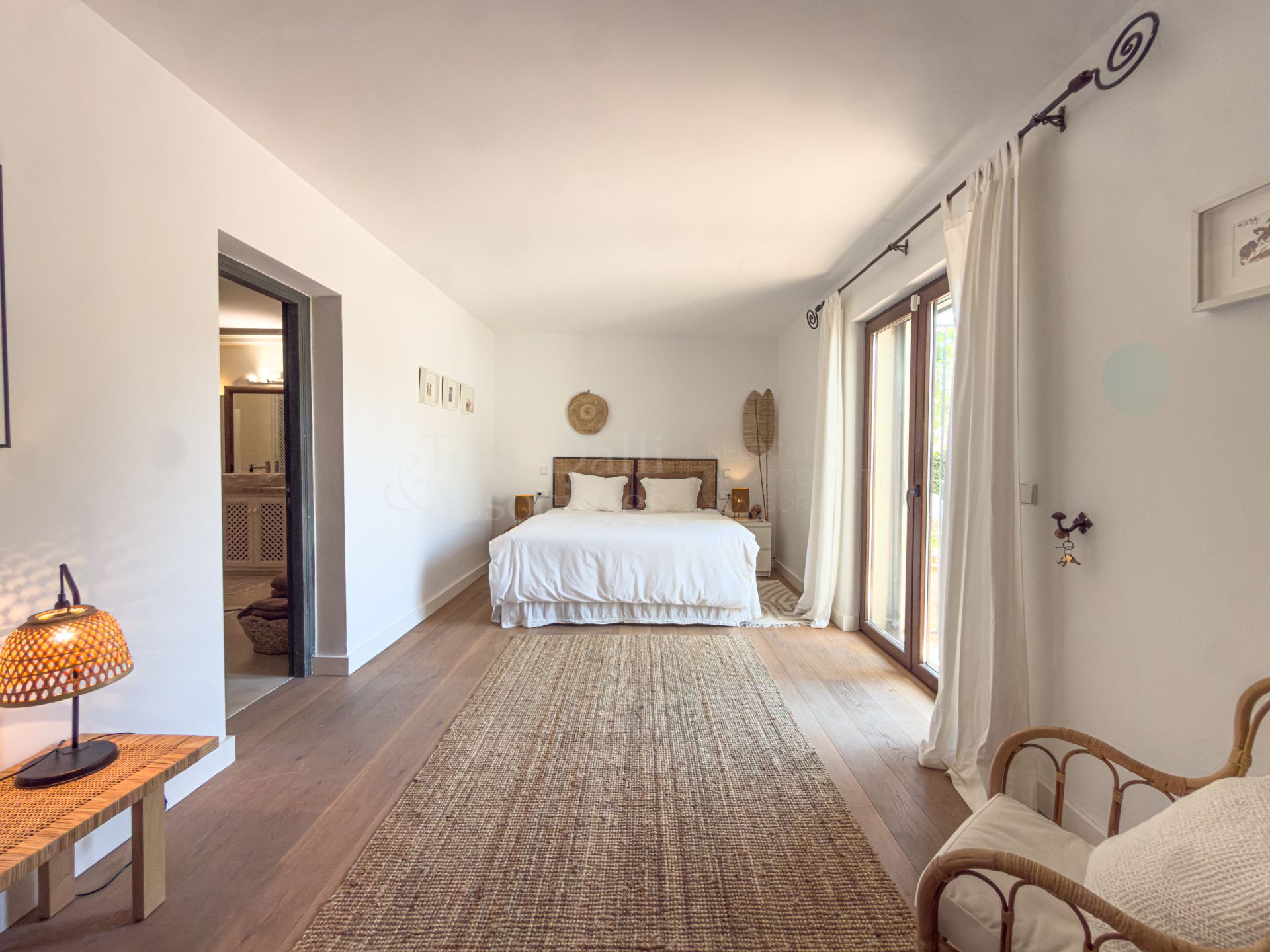Semi Detached Villa in Marbella Hill Club, Marbella