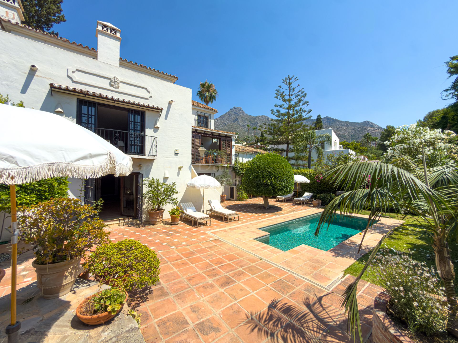 Semi Detached Villa in Marbella Hill Club, Marbella