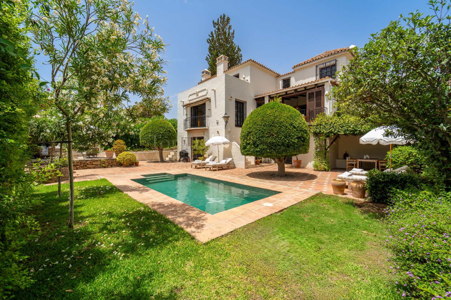 Semi Detached Villa in Marbella Hill Club, Marbella