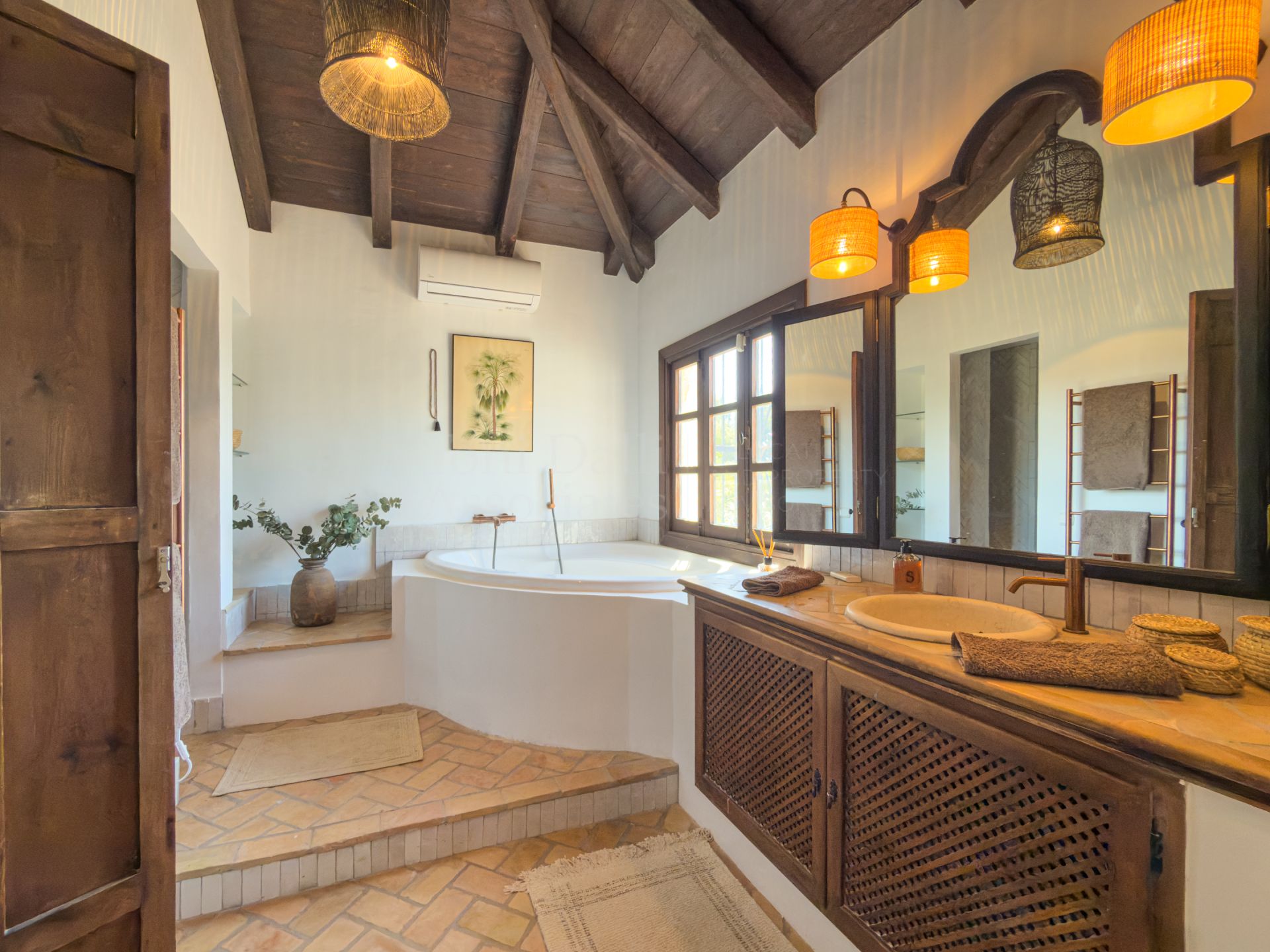 Semi Detached Villa in Marbella Hill Club, Marbella